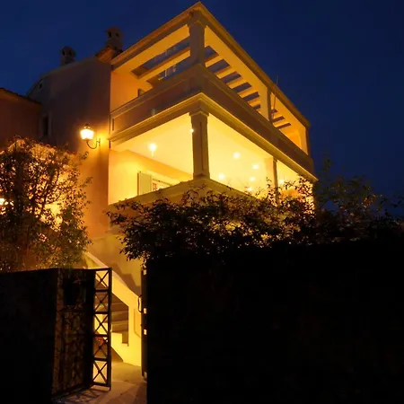 Piano House
